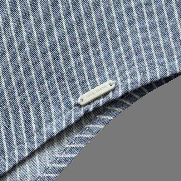 Cozy Earth Mens Coastal Comfort Mock Neck SS Button Down Ocean Stripe Size XL - Picture 2 of 8